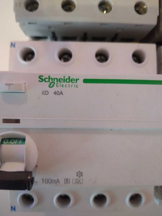 Wyłączniki różnicowo-prądowe