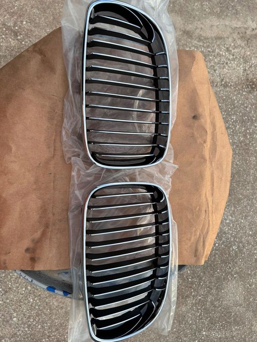 Grelhas frontais BMW Série 1 E81/E82/E87/E88 (2007+)