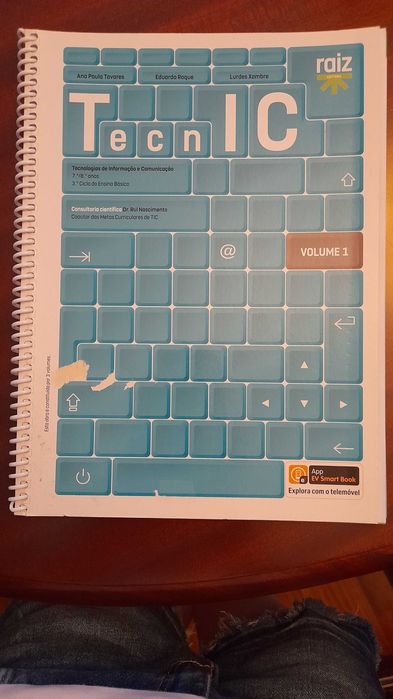 Livro escolar 7° e 8° ano (TIC) - "TecnIC" (completo com 3 partes)