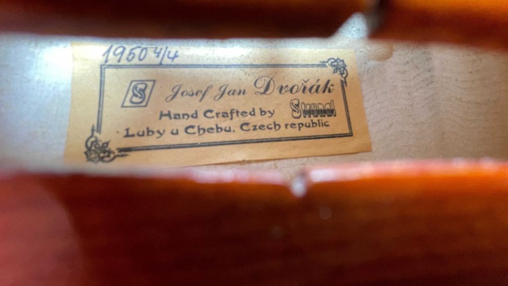 Violino 4/4 Tradicional Fabricado na Chéquia Josef Jan Dvorák - LINDO