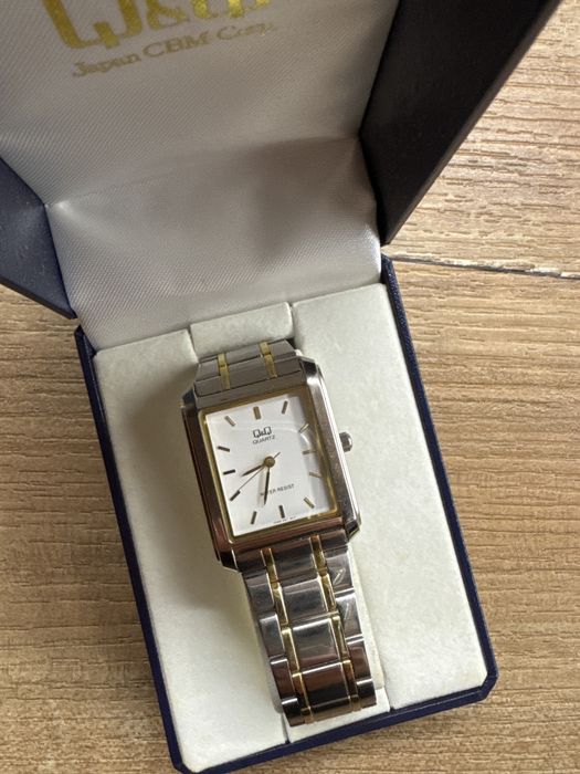 Часы оригинал Q&Q QUARTZ