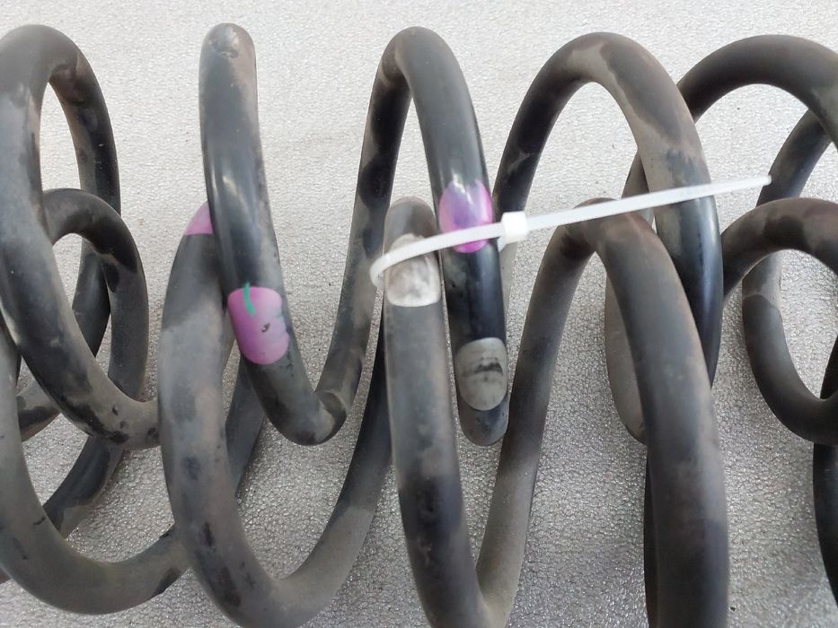 Mola de suspensão trás direita FORD C-Max II (DXA/CB7, DXA/CEU)