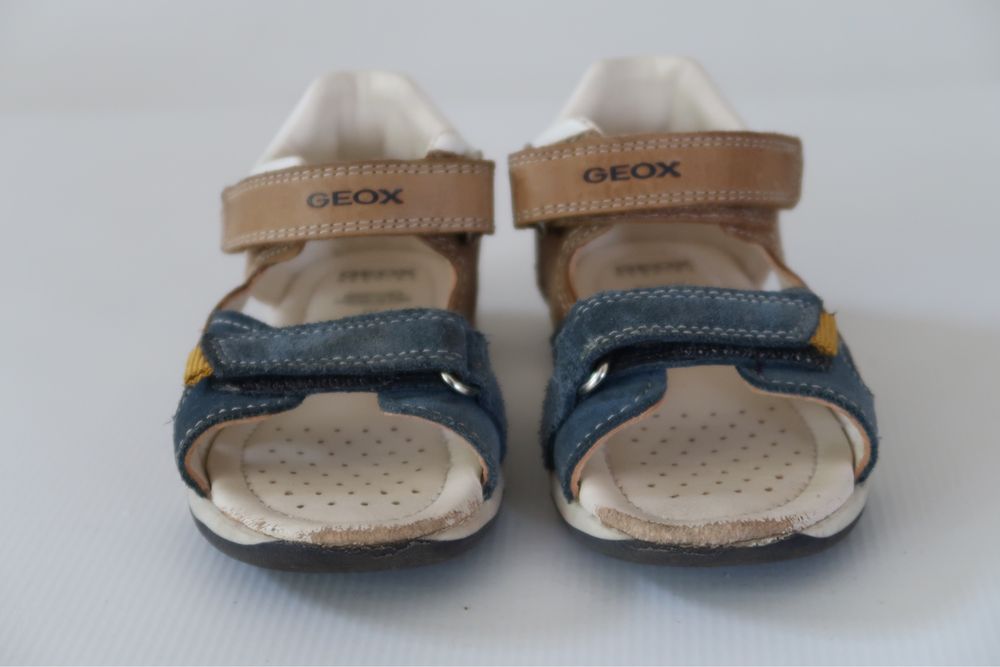 Sandały dziecięce Geox r. 25 skórzane dobry stan