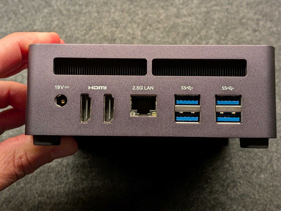 MINISFORUM Mini PC UM790 Pro, AMD Ryzen 9 7940HS, 32 GB DDR5/1 TB