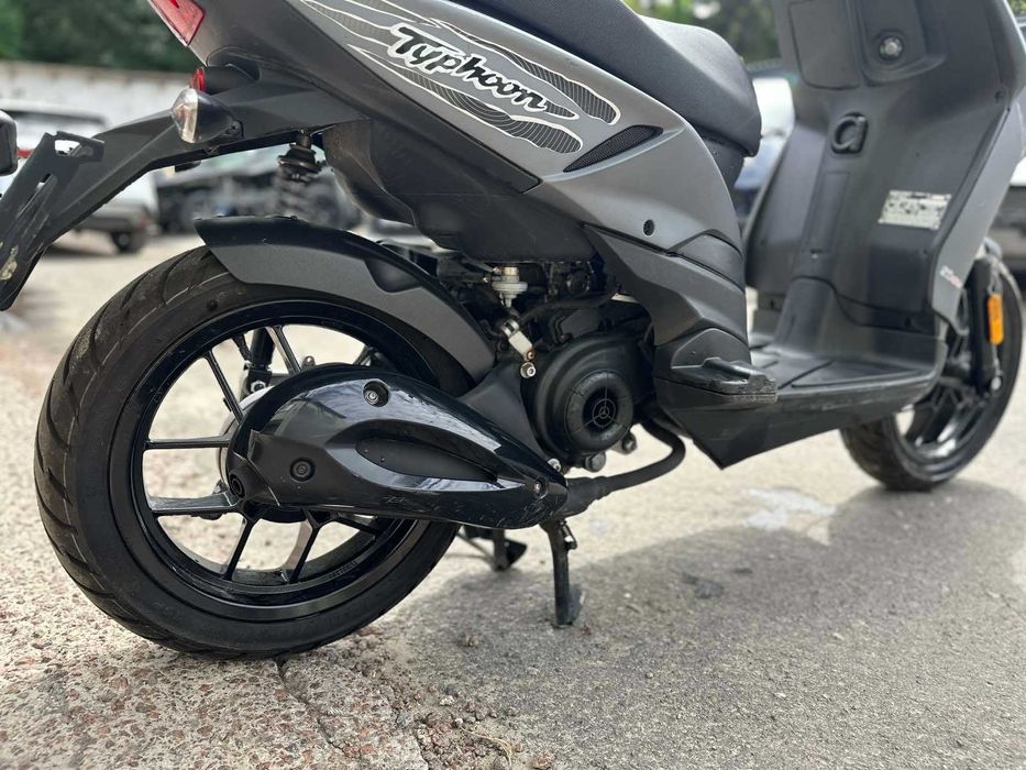 Продається скутер  Piaggio Typhoon 50 4T