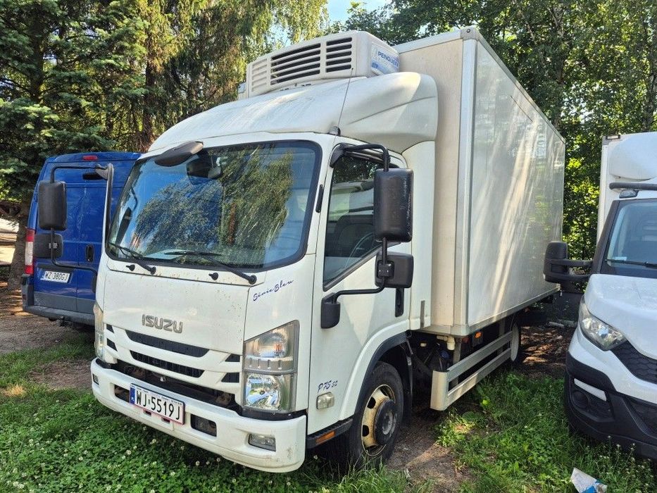 Isuzu AMP-75DZ  Auto krajowe po pierwszym włścicielu.