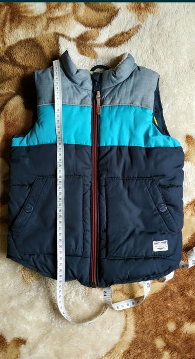 Жилетка, безрукавка