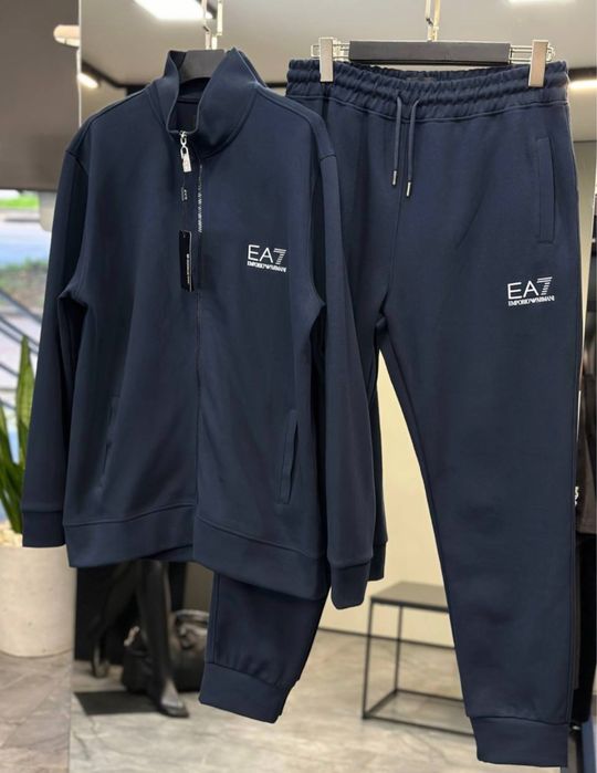 Спортивний костюм Emporio Armani EA7