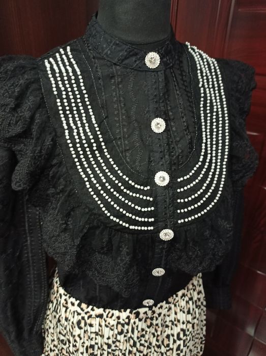Czarna koszula koronkowa z koralikami nowa retro M/L