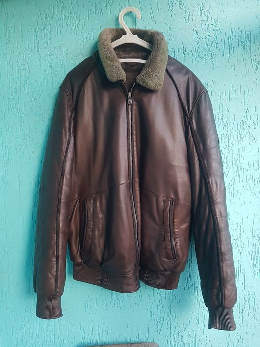 Шкіряна куртка на хутрі