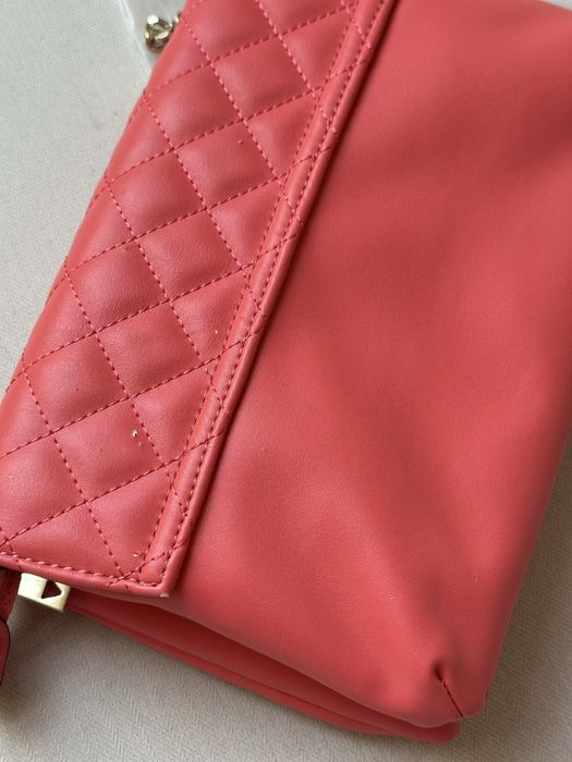 Сумка Guess. ,Нова з невеликим нюансом