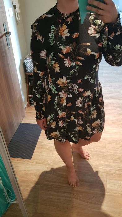Vila sukienka w kwiaty r L