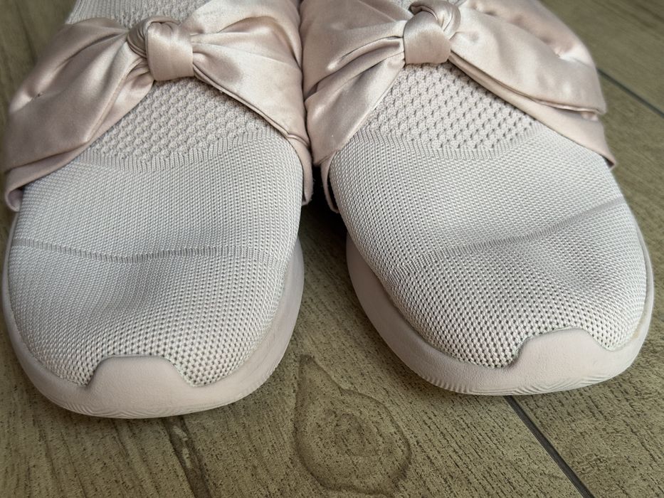 Кроссовки Skechers