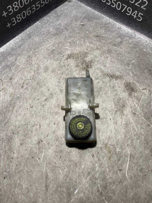 Бачок гальмівної рідини головного циліндра Peugeot 307 0204224574