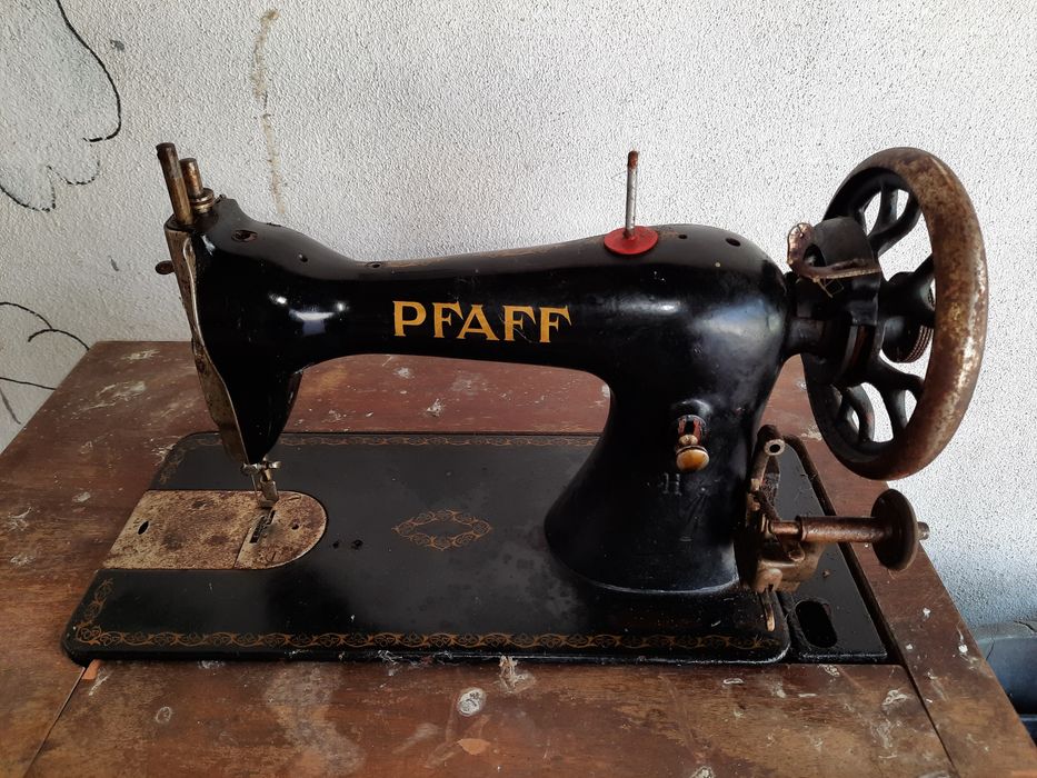Máquina Costura Pfaff Antiga