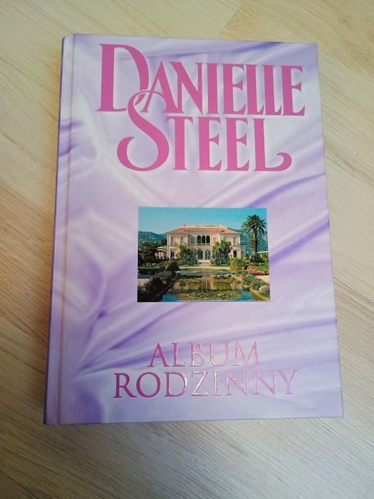 Daniele Steel "album rodzinny "