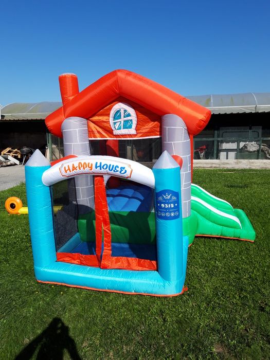 Insuflável casinha