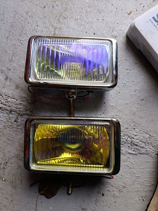 Фари галогенові .