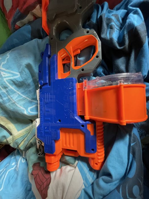 Pistolet na strzałki hyperfire elite z nerfa