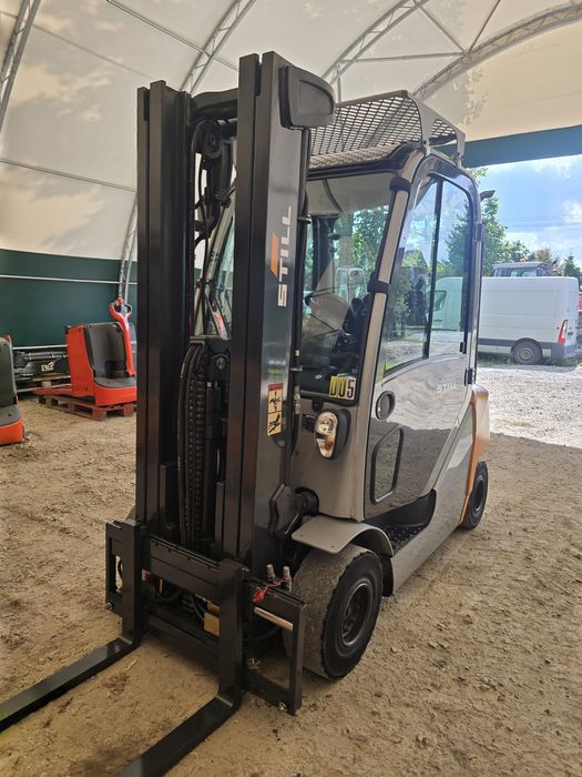 Still 2.5T diesel 1.9 triplex kabina