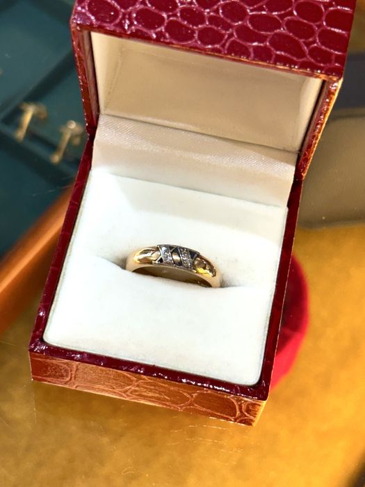 Złota Obrączka pierścionek z brylantami