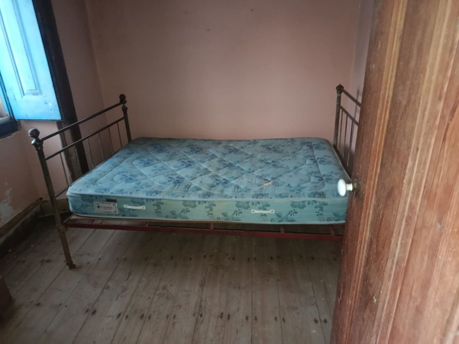 Quinta com moradia para recuperar