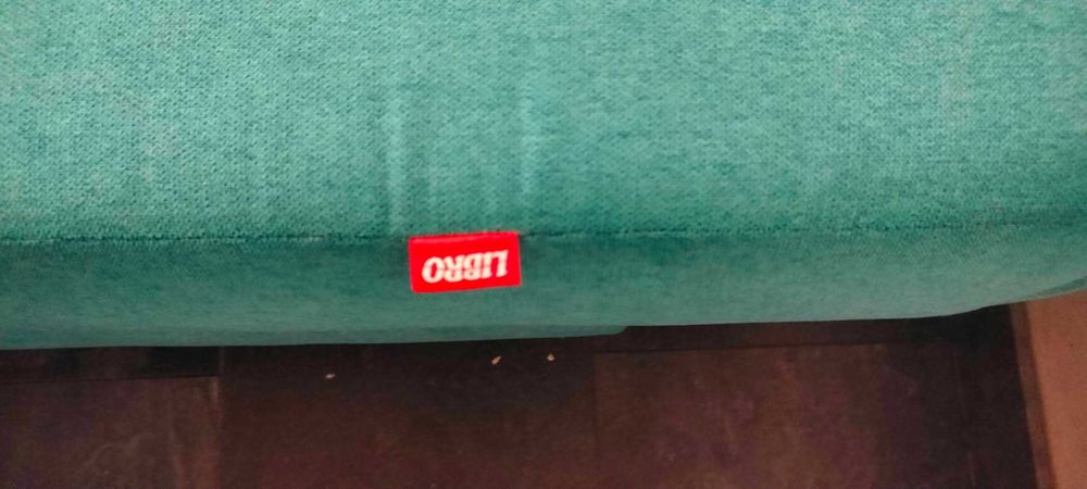 Sprzedam sofa rozkładaną w kolorze turkusowym, z funkcją spania