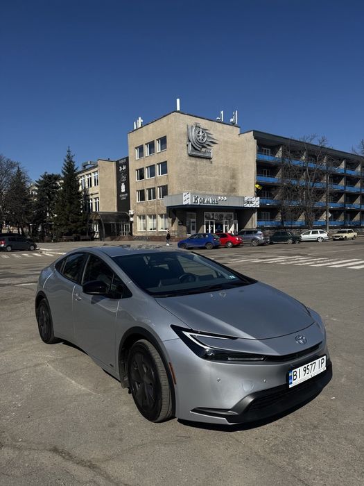 Toyota Prius 2025