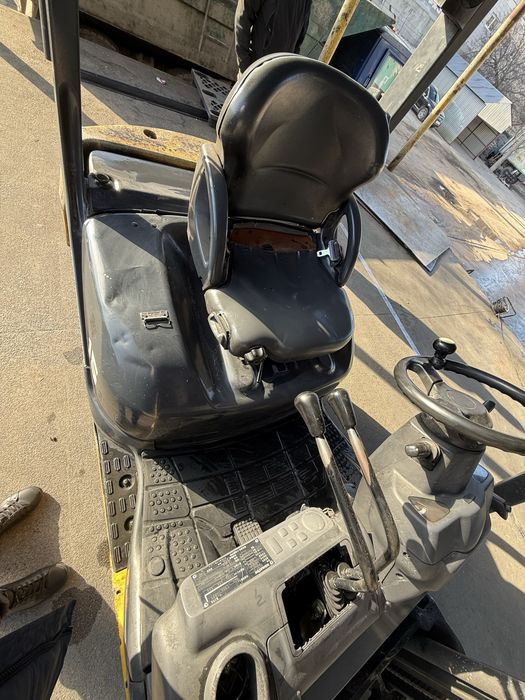 Погрузчик KOMATSU 1,5т дизель.