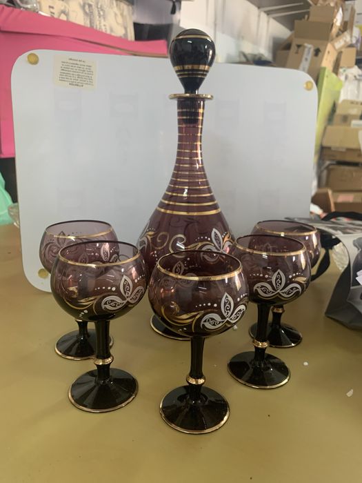 Conj garrafa e taças