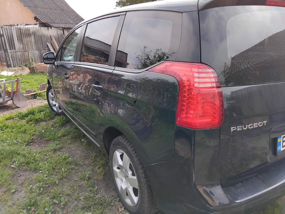 Продаж peugeot 5008 1.6 бензин 2010