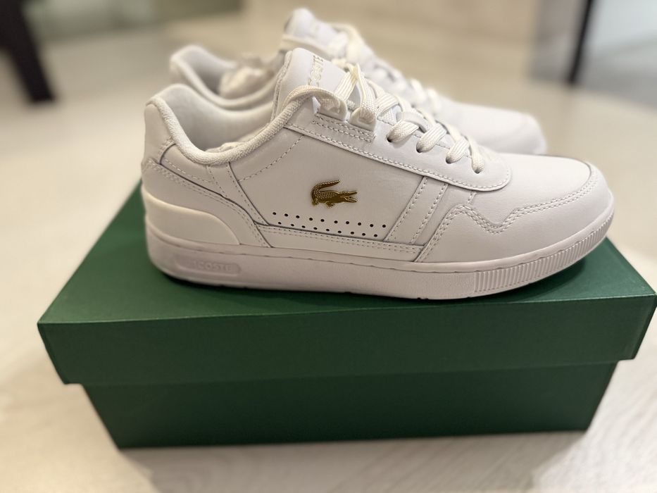 Продам кеди Lacoste