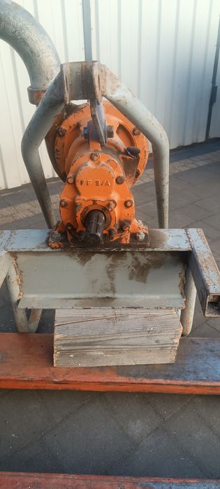 Pompa do wody Na wałek Wom PTO Landini