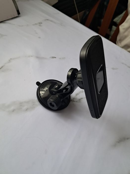 Тримач для телефону магнітний з бездротовою зарядкою HOCO