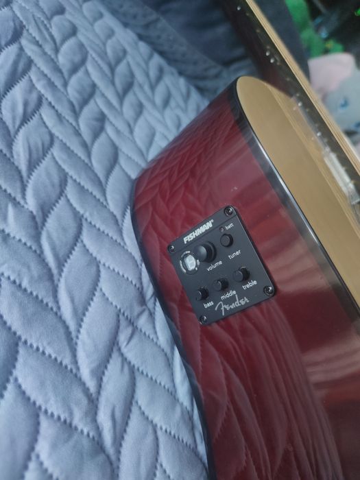 Guitarra Fender Squier SA-105CE (autografada pelo cantor Shawn Mendes)