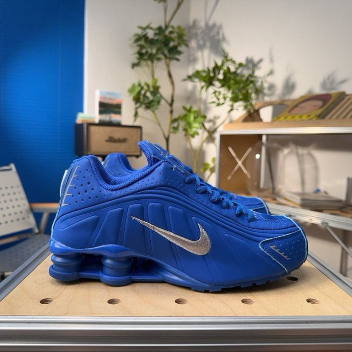 Кросівки Nike Shox R4 ЧИТАТИ ОПИС