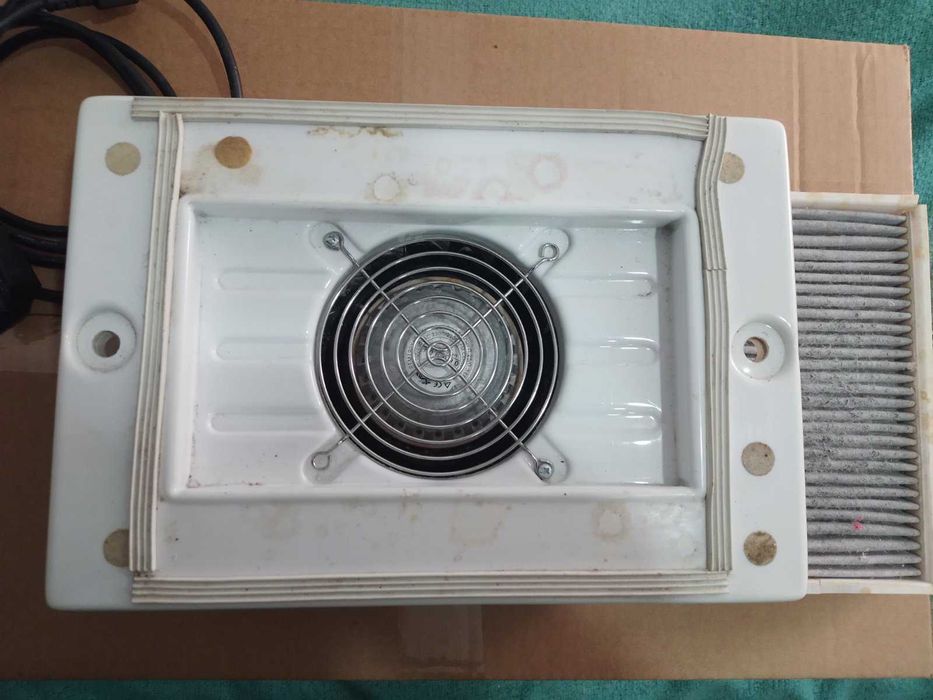 Продам настільну витяжку для манікюра