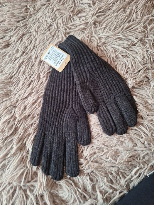 Czarne rękawiczki akrylowe