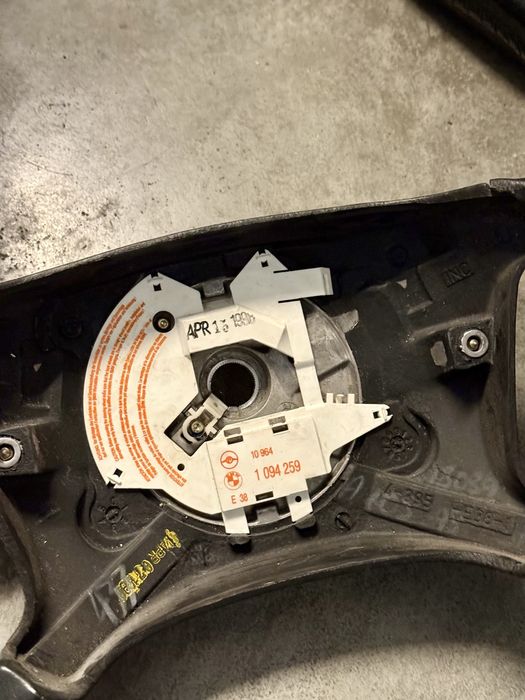 Kierownica z poduszką BMW E38 94-98 przedlift