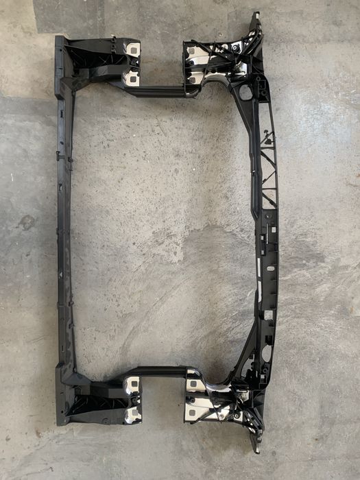 Телевізор панель радіаторів  A4B9 16-19 рік