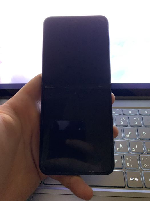 Samsung Galaxy Z Flip 4 запчастини