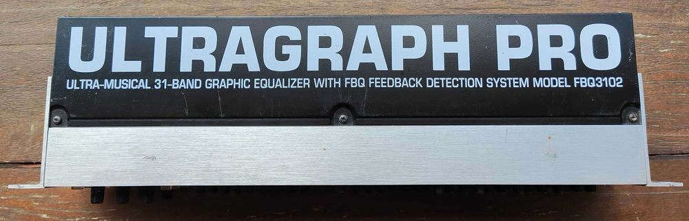 Som profissional, Ultragraph Pro 31-Band Behringer