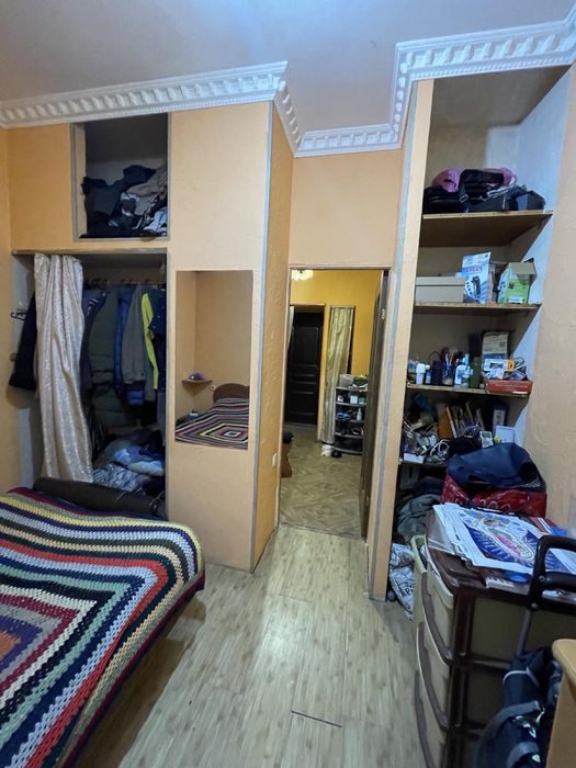 Двухкомнатная продам центр Одессы