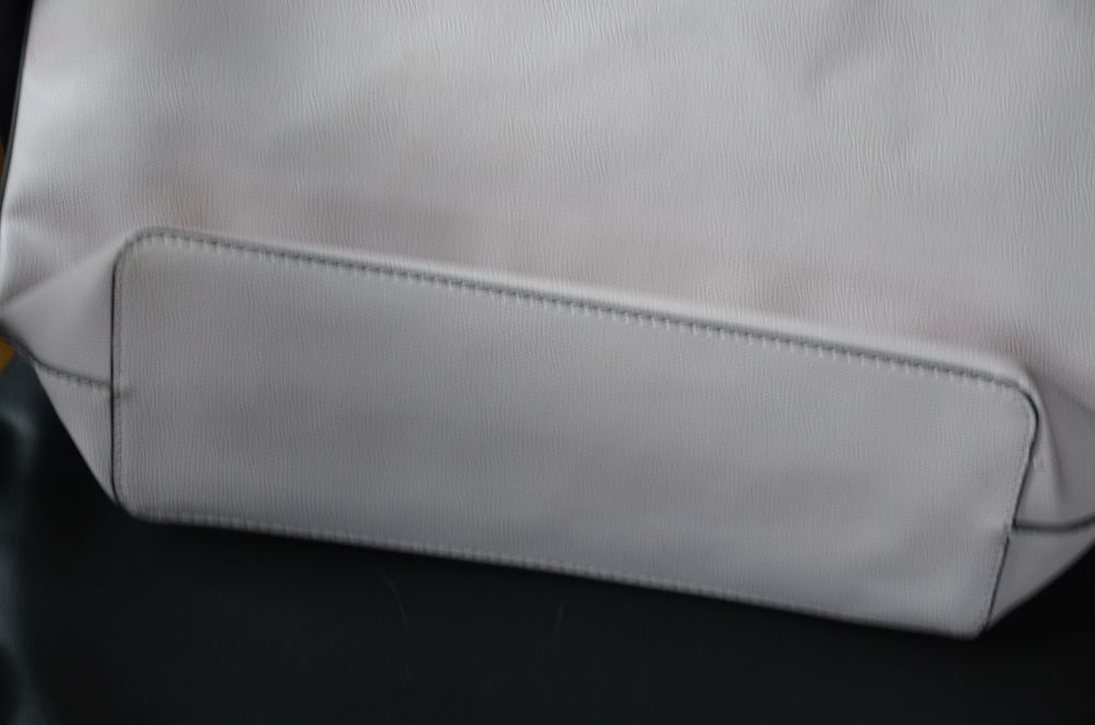 duża torba/torebka Guess z kosmetyczką