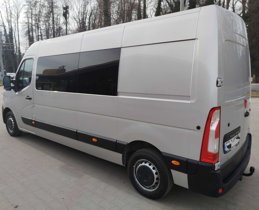Renault Master 9 osobowy