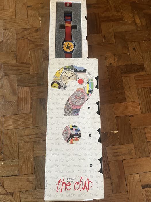 Relógio Swatch Wristory (The Club)