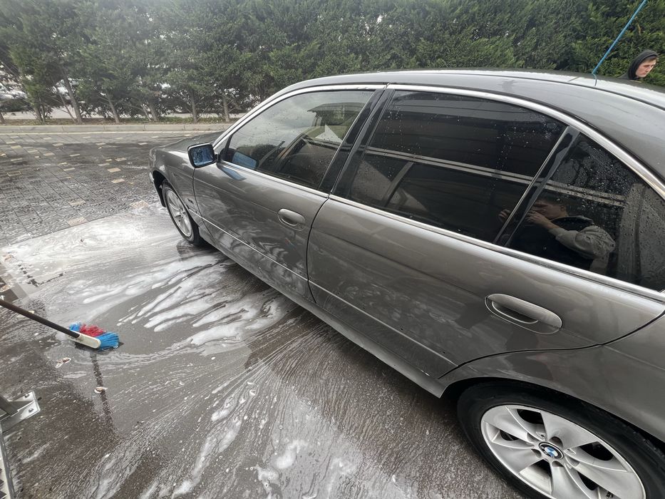 Продам бмв е39 2.5