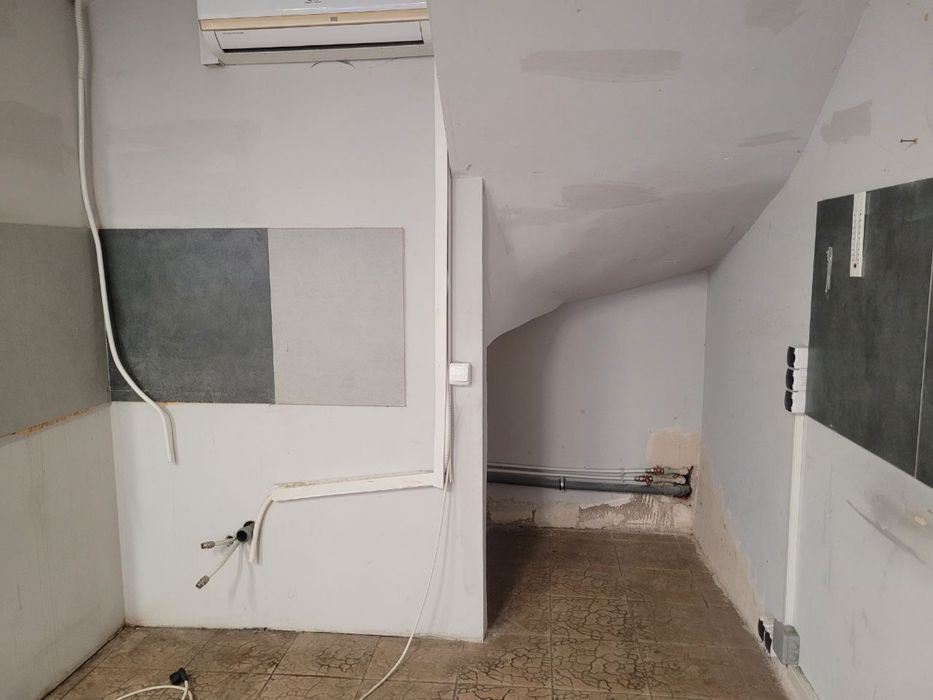 Аренда приміщення фасад 165м2 клініка стоматологія Липки Арсенальна