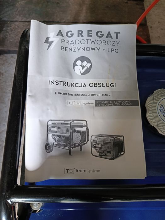 Sprzedam agregat prądotwórczy na dwa paliwa.