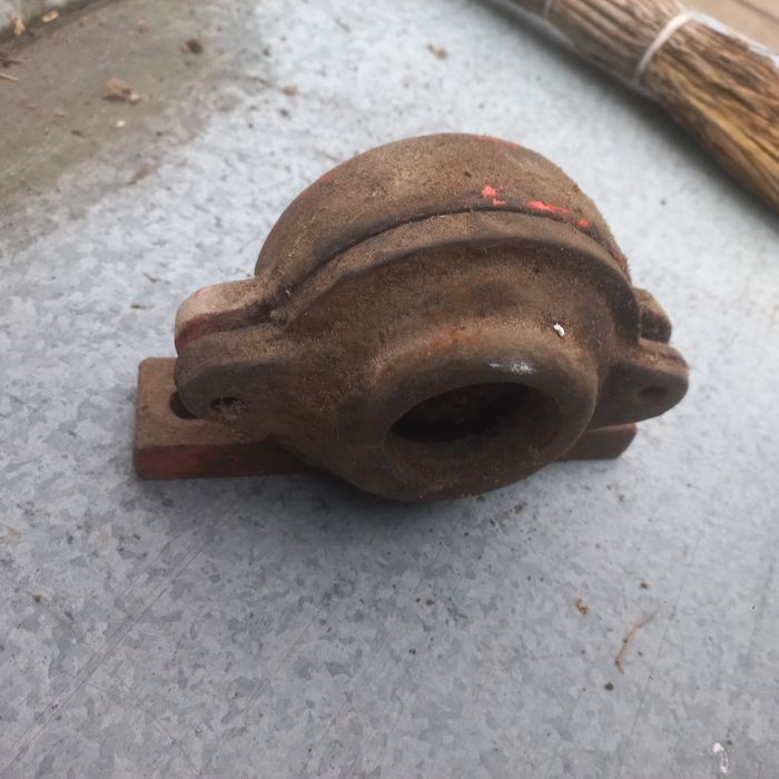 Продам корпуса 2шт